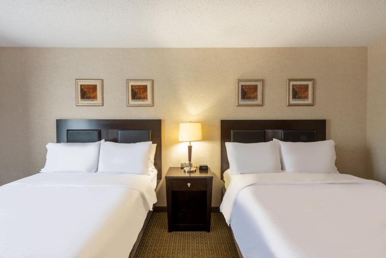 Express & Erie An Ihg